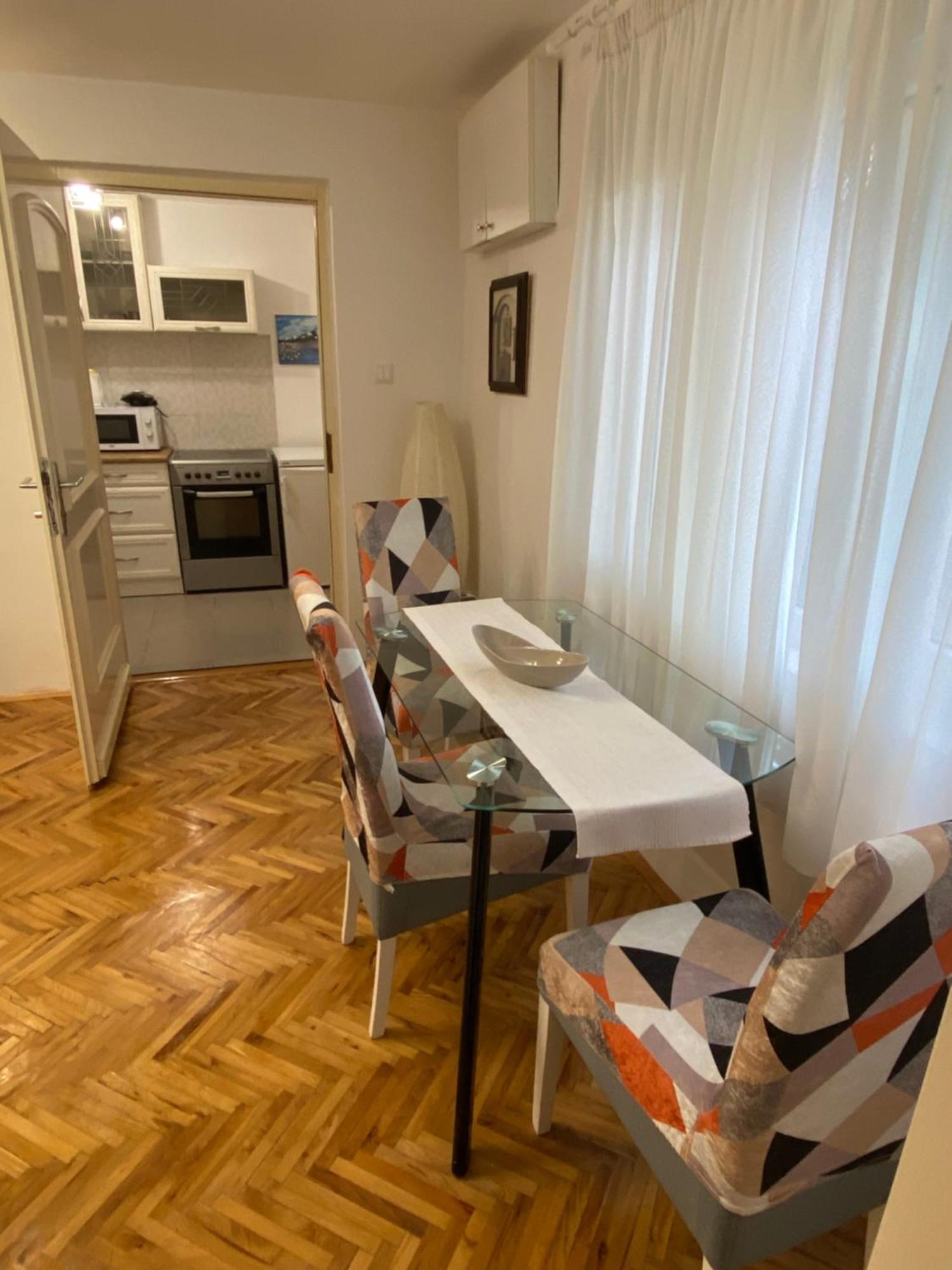 Garden apartmani 3 Beograd Bagian luar foto